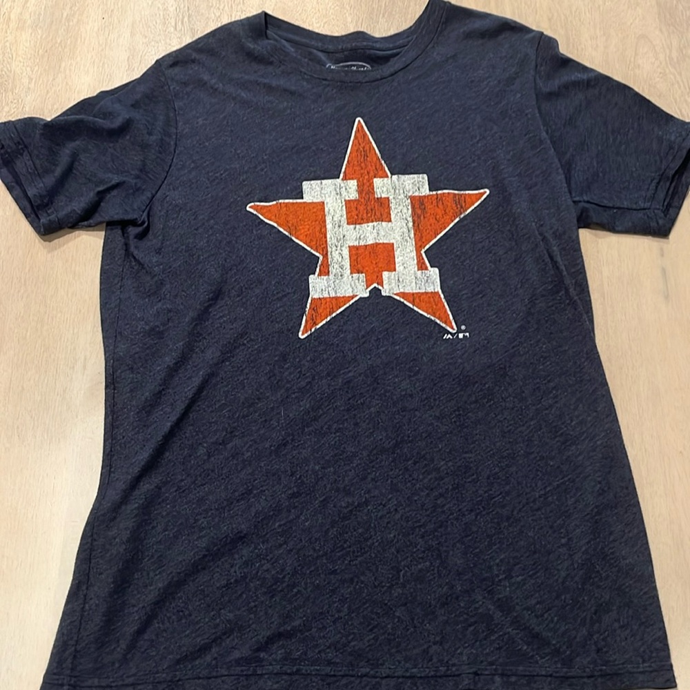 Men’s Astros throwback tshirt